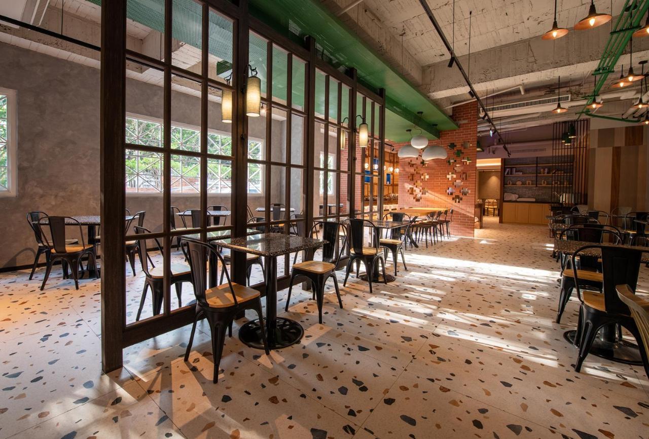 Royal Group Hotel Xiong Zhong Branch Kaohsiung Eksteriør billede